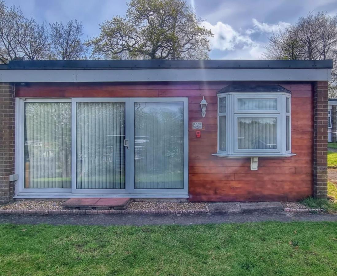 Ranger - Snowdon Cabins Holiday Let Caernarfon Caeathro Exterior foto